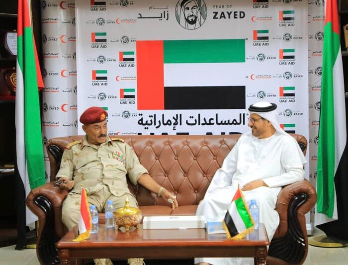 عدن: السفير الإماراتي يلتقي عدد من قيادات السلطة المحلية بالمحافظات المحررة