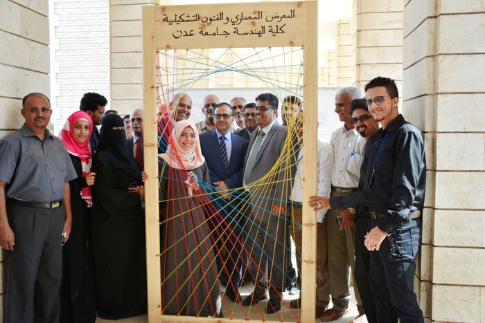 تزامناً مع إحتفالات بلادنا بعيد 30 نوفمبر.. الهلال الإماراتي يقيم معرضاً تشكيلياً بجامعة عدن