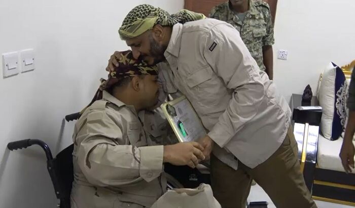 صور | بماذا كرّم العميد "طارق صالح" الدفعة الثانية من جرحى المقاومة الوطنية, وماذا قال..?!