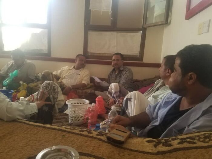 مدير تربية قعطبة يلتقي بأهالي منطقة دار السيد وضواحيها لتحديد موقع بناء مدرسة