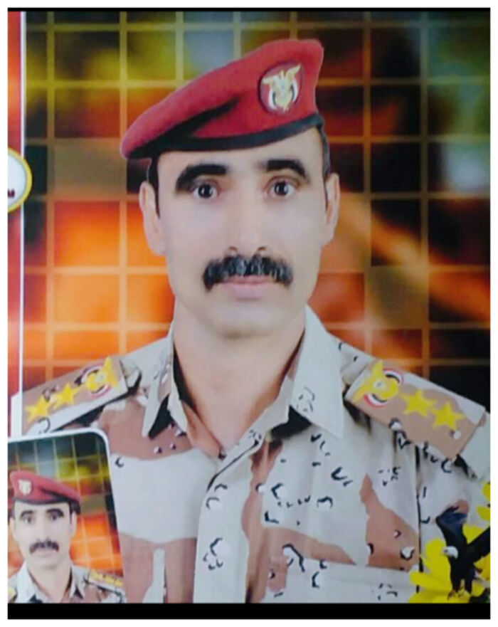 العقيد العولقي يقدم الشكر والتقدير لمدير أمن الضالع على لفتته الكريمة بزيارة أسرة الشهيد بدر صالح