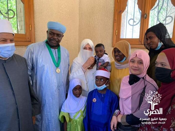 مصر.. وفد سينغالي من حفظة ومعلمي القرآن الكريم يزور دار الشيخ الحصري بأكتوبر
