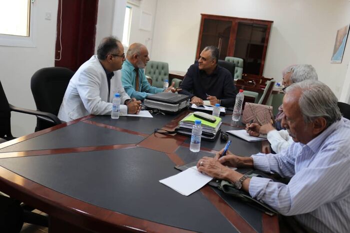 عدن | لمناقشة إمكانية استخدام مخرجات بحوث اعمال إزاحة الرمال.. الماس يستقبل خبراء من  جمعية البحث العلمي