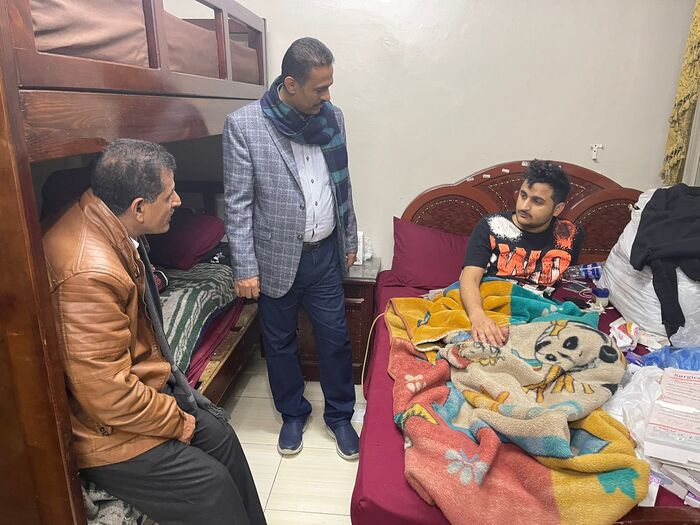 بتكليف من قائد المقاومة الوطنية.. عضوا المكتب السياسي يزوران جرحى المقاومة الوطنية في القاهرة ويطمئنان على أوضاعهم الصحية