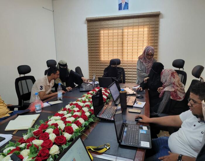 دورات تدريبية لرفع قدرات موظفي صندوق صيانة الطرق بعدن