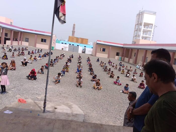 المخا.. قيادة السلطة المحلية تدشن المراكز والمخيمات الصيفية برعاية المكتب السياسي للمقاومة الوطنية