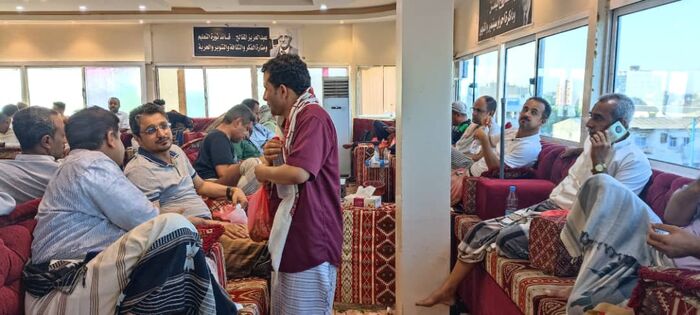 عدن تشهد مجلس عزاء تأبيني لشاعر اليمن الدكتور عبدالعزيز المقالح
