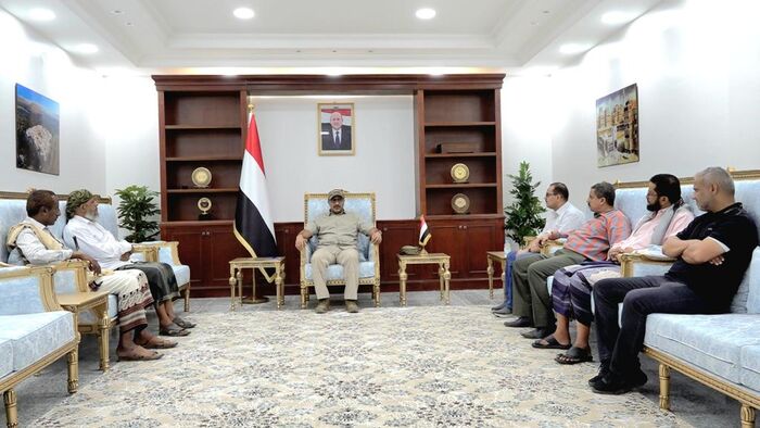 ‏في لقائه مدراء مديريات ساحل تعز.. العميد طارق صالح: أهدافنا: الأمن والتنمية ومواجهة الحوثي