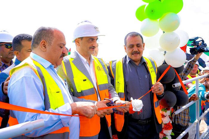 خلال تدشين المرحلة الأولى من التشغيل التجريبي.. وكيل أول وزارة الكهرباء: محطة الطاقة الشمسية هي الأكبر في اليمن