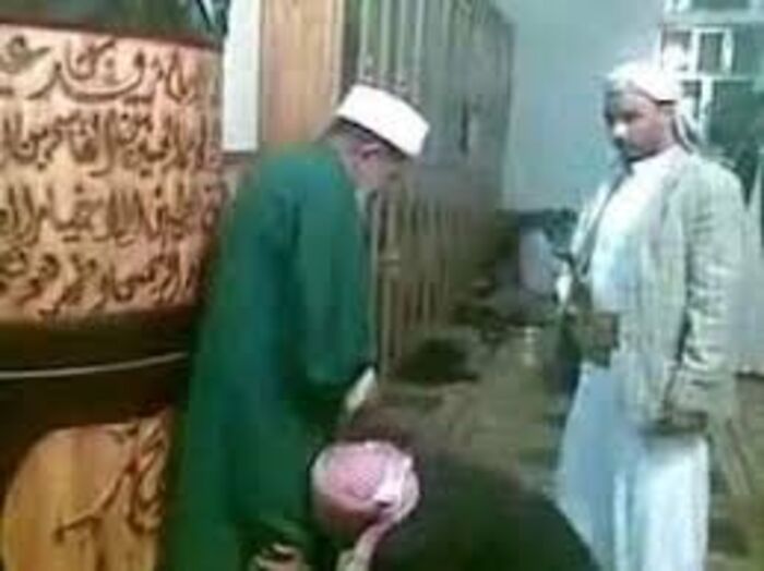 مشايخ اليمن.. "تيه" في الخارج واذلال في الداخل..!!