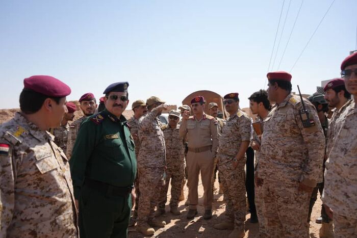 وزيرا الدفاع والداخلية يزوران الفرقة الثالثة قوات طوارئ في الوديعة بحضرموت