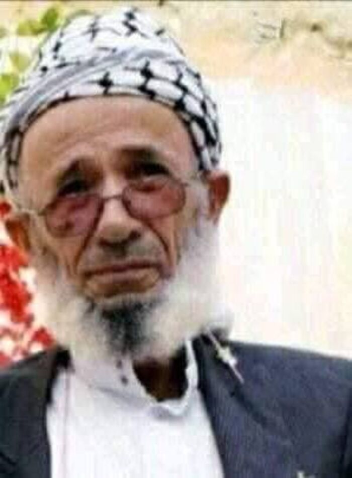 شاب يقتل مؤذنا بطريقة وحشية في #تعز
