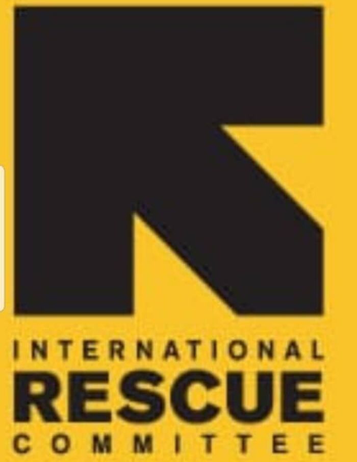 منظمة الإنقاذ الدولية (IRC) داعم رئيسي لمحافظة الضالع وادانة مجتمعية واسعة للاعتداء الذي تعرض له مقرها