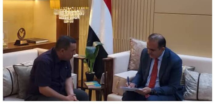 مديرا عام قعطبة وصحة الضالع يناقشان مشروع بناء مستشفى بقعطبة
