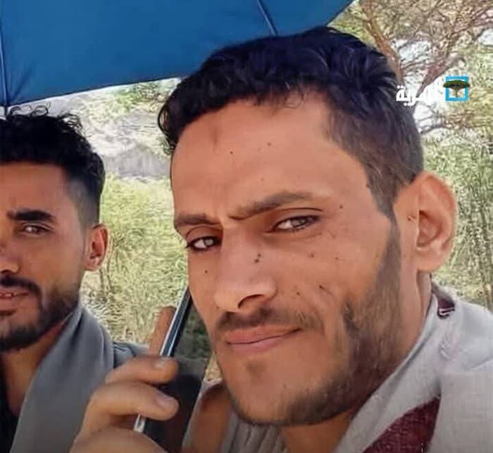 بمشاركة مشرف حوثي.. العثور على جثة شاب تعرض للاختطاف والقتل قبل زفافه ودفنه في ضواحي صنعاء