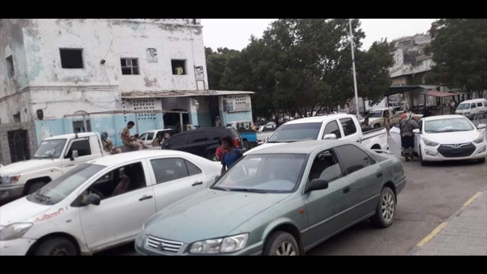 عدن | مجاميع مسلحة تحاصر مركزا للشرطة (تفاصيل)