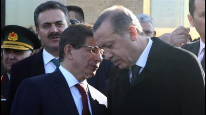 أوغلو | "حزب أردوغان" في خلافات داخلية متزايدة وانحرافه عن قيمه الأساسية يثير استياءً عميقاً