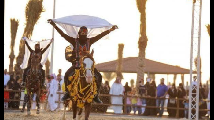 صور | سعوديات من خلف مقود المركبة إلى صهوة الخيل