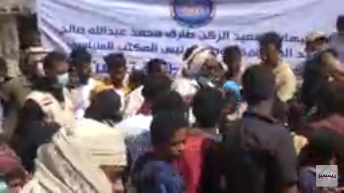 فيديو | "شكرًا بابا طارق".. قالها أطفال الخوخة والسعادة تلتحفهم مع مشروع "كسوة العيد"