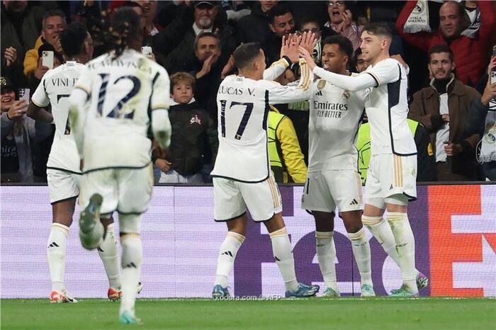ريال مدريد يبيع عشب سانتياجو برنابيو