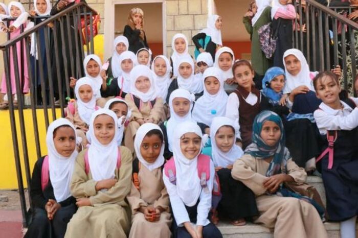 الهلال الأحمر الإماراتي يعيد تأهيل 15 مدرسة في الساحل الغربي