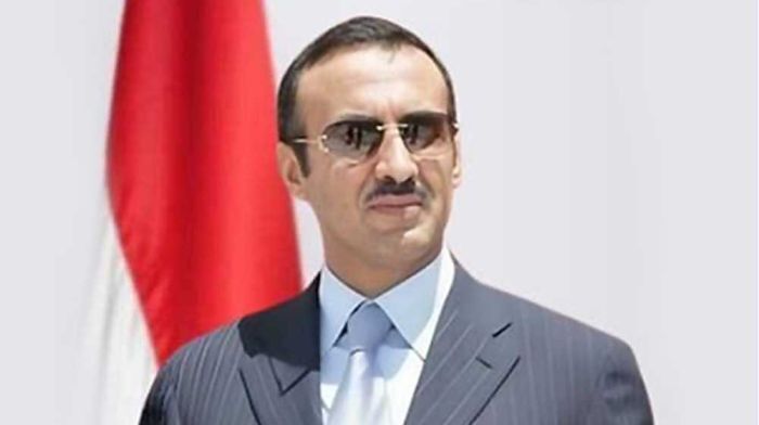 أحمد علي عبدالله صالح يُعزي في وفاة زيد الذاري