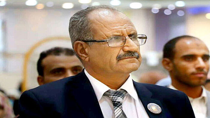 قيادي في الإنتقالي يتهم الحكومة بالرقص والسُكر.. ومراقبون يصفوا عدائيته بـ" الملكية المفرطة"