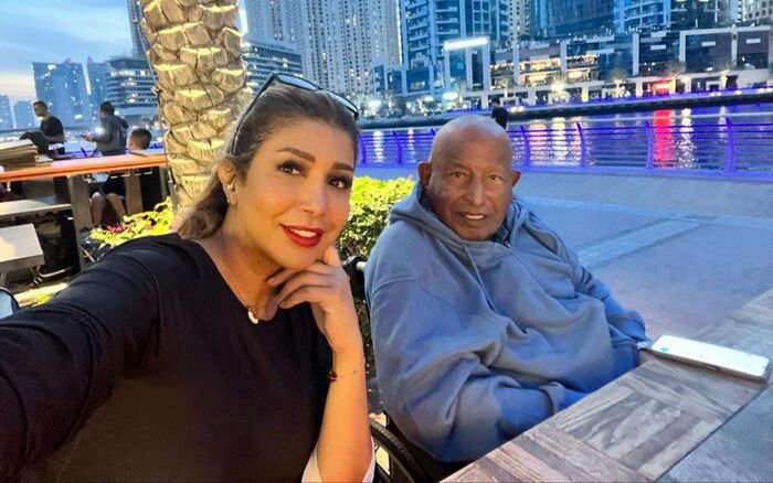 رئيس إئتلاف شباب عدن يُعزّي الفنانة اليمنية أروى