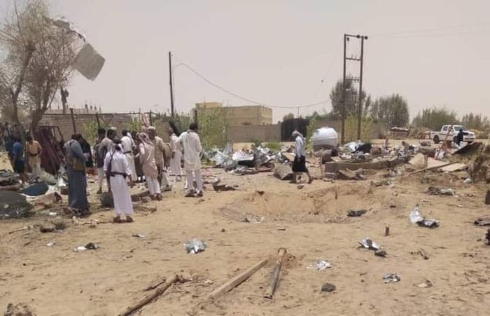 أغلبهم من عائلة.. مقتل 8 أشخاص وإصابة 2 آخرين إثر محاولة مواطن استخراج TNT من جسم مقذوف بمأرب