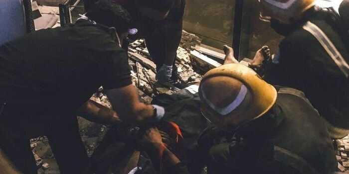 بينهم نساء وطفل.. إصابة 5 أشخاص بانهيار سقف أحد المقاهي بالسعودية "صورة"