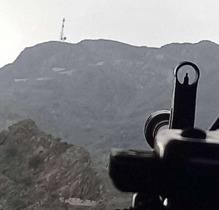 المقاومة الجنوبية تدمر استحداثات جديدة للحوثيين في جبهة ثرة بأبين