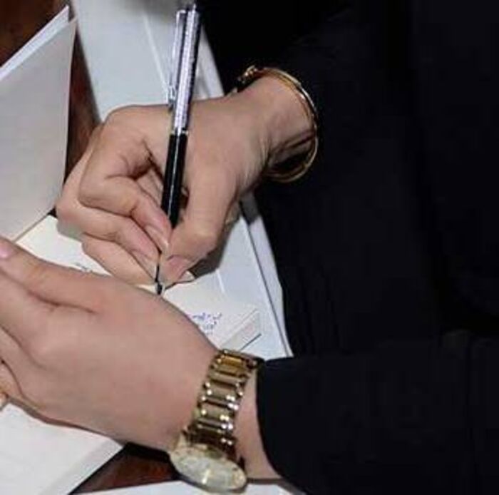 خديجة خالد تكتب | مكانة المعلم اليمني في سنوات الحرب