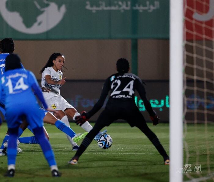 المغربية أماني تزداد توهجا في الدوري السعودي للسيدات