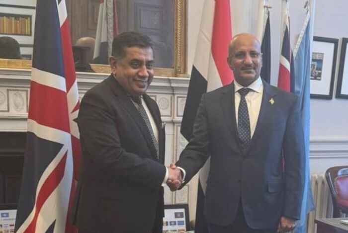 طارق صالح يلتقي وزير الدولة البريطانية لشؤون الشرق الأوسط