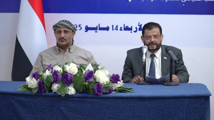 محافظ ريمة يشيد بدور طارق صالح ويؤكد: أبناء ريمة في قلب المعركة الوطنية ولا تراجع حتى استعادة صنعاء