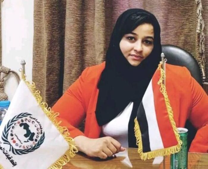 بتهمة التخابر مع #الإمارات.. محكمة تحوثي تحكم بإعدام الناشطة فاطمة العرولي