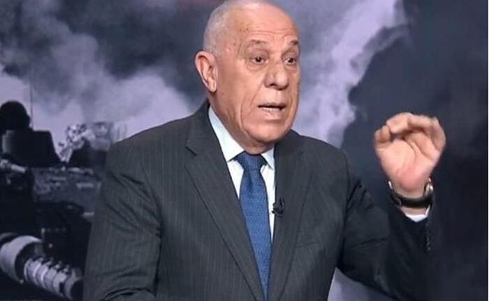 المحلل العسكري "الدويري" ينسف الرواية الحوثية حول صاروخ استهدف إسرائيل.. ماذا قال؟