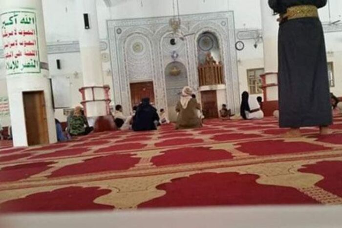 الحوثيون يغلقون عدداً من مساجد جنوبي صنعاء