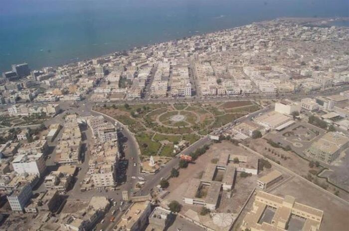 مليشيا الحوثي تسطو على مقبرة في الحديدة