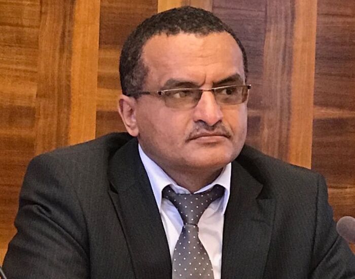 مسؤول حكومي يمنع مسؤولة أممية رفيعة من زيارة مخيمات النازحين بعدن
