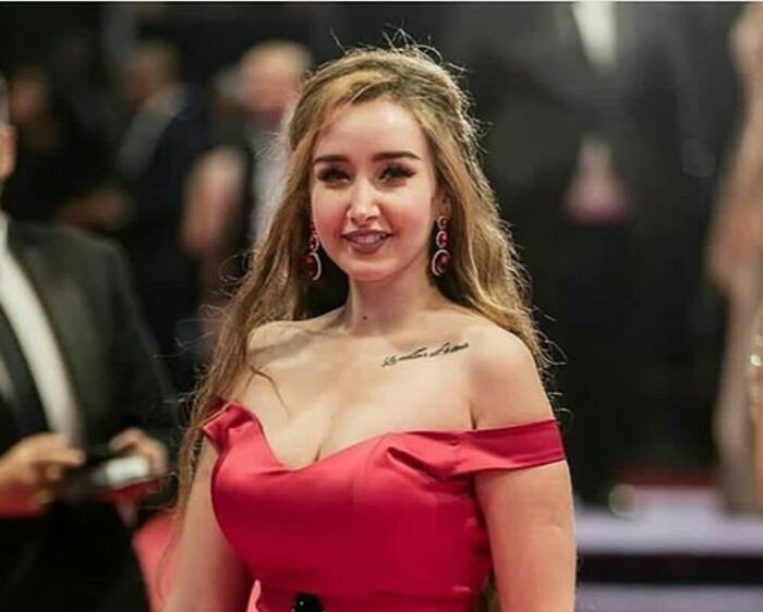 شاهد بالصورة هنا الزاهد.. رشاقة ملحوظة في أحدث ظهور وملامحها تلفت الأنظار
