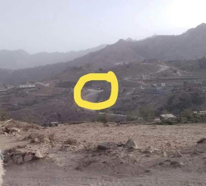 قبائل #حجور تسيطر على مواقع إستراتيجية.. و #الحوثي يدفع بتعزيزات عسكرية .. تفاصيل + صورة