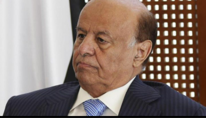 مستشارو الرئيس #هادي يطالبوا "بتنحيه" ونائبه.. وهكذا كان رده.. تفاصيل اجتماع عاصف للرئاسة بالرياض