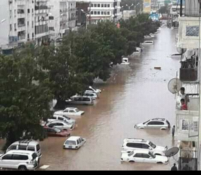 بسبب فداحة الاضرار والخسائر.. مهندسون متخصصون: عدن بحاجة لدراسة تقييم حالة المديريات